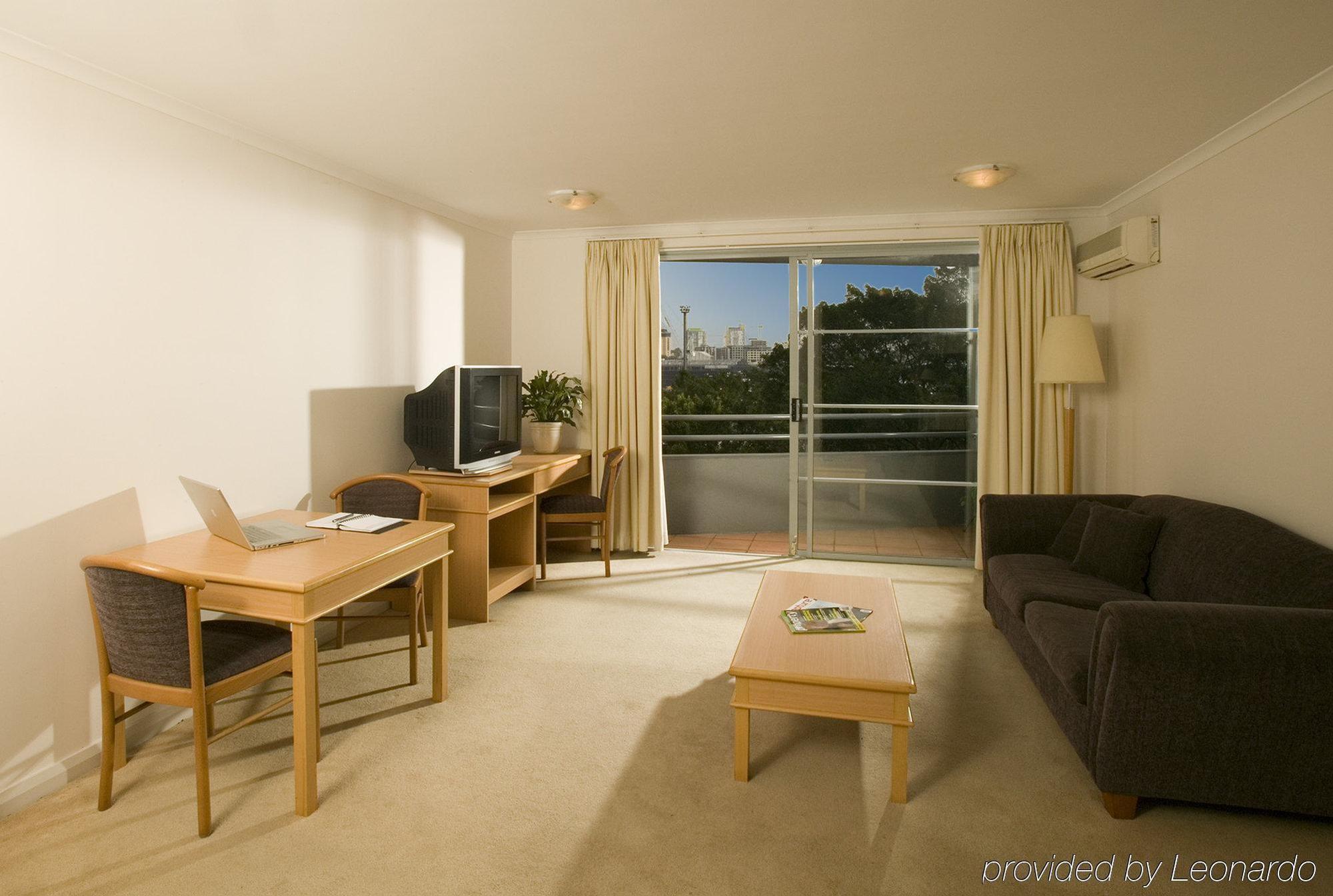 Napoleon On Kent Aparthotel Sydney Room photo
